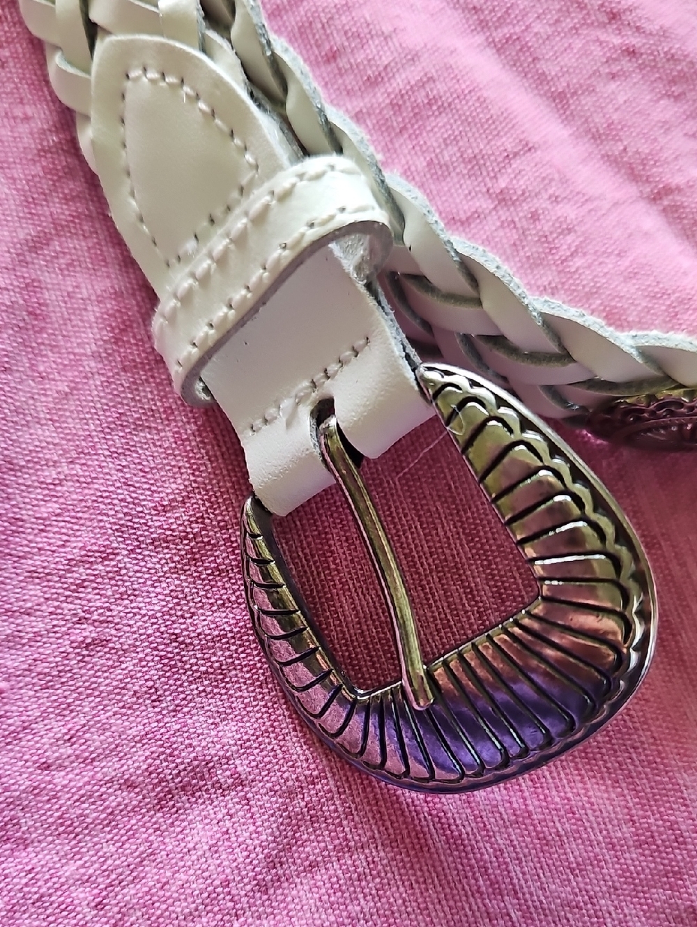 Woven Leather Western-Style Belt in White with Silver Buckle. Size M/L.